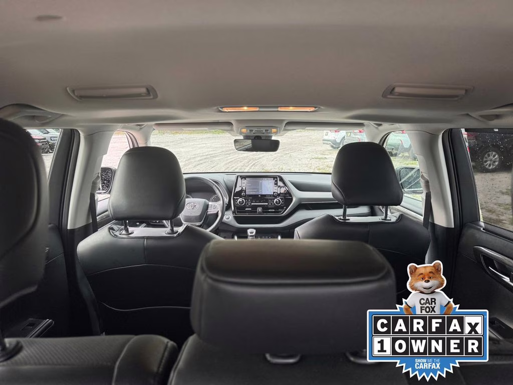 2022 Moon Dust Toyota Highlander Limited FWD SUV