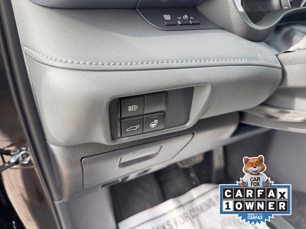 2022 Moon Dust Toyota Highlander Limited FWD SUV