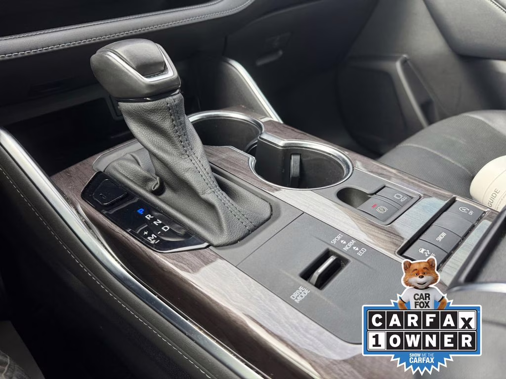 2022 Moon Dust Toyota Highlander Limited FWD SUV