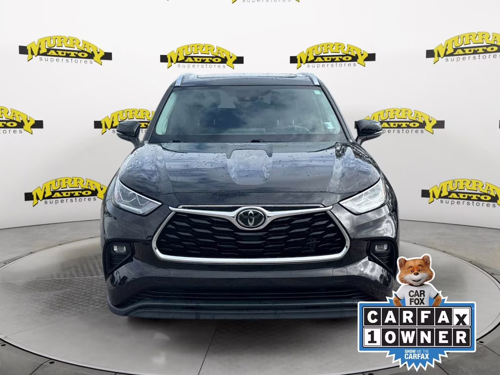 2022 Moon Dust Toyota Highlander Limited FWD SUV