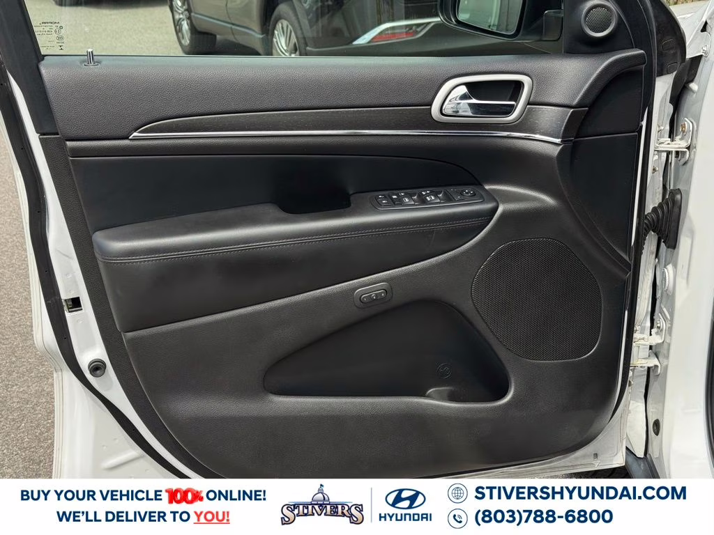 2018 Bright White Clearcoat Jeep Grand Cherokee Limited RWD SUV