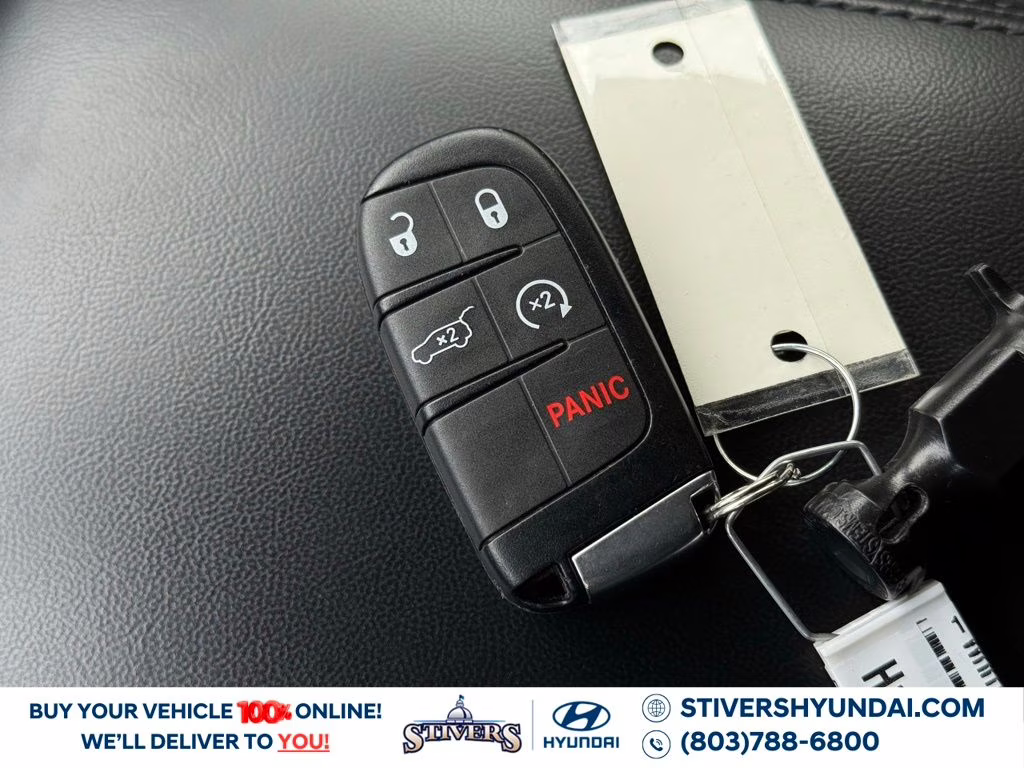 2018 Bright White Clearcoat Jeep Grand Cherokee Limited RWD SUV