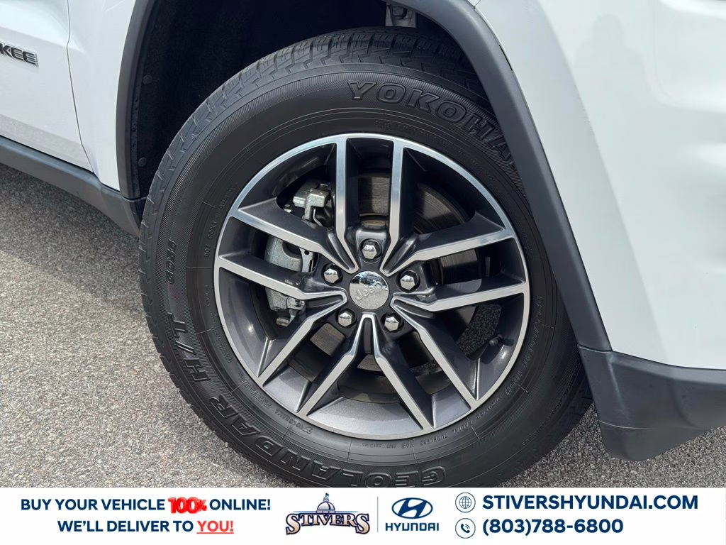 2018 Bright White Clearcoat Jeep Grand Cherokee Limited RWD SUV