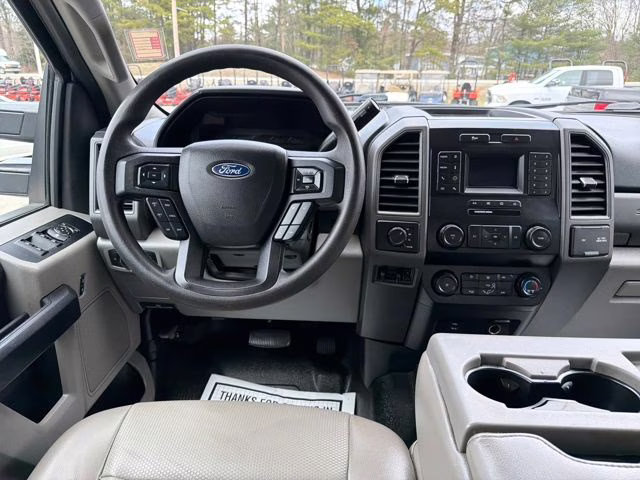 2020 Oxford White Ford Super Duty F-250 SRW XL 4X4 Truck