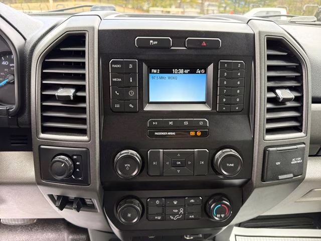 2020 Oxford White Ford Super Duty F-250 SRW XL 4X4 Truck