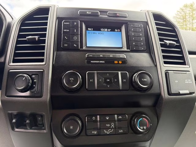 2020 Oxford White Ford Super Duty F-250 SRW XL 4X4 Truck