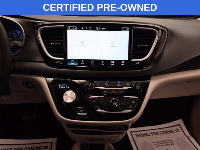 2023 Granite Crystal Metallic Clearcoat Chrysler Pacifica Touring L FWD Van