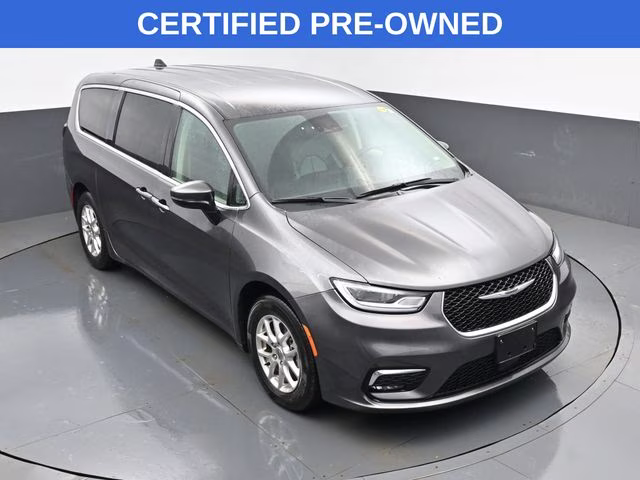 2023 Granite Crystal Metallic Clearcoat Chrysler Pacifica Touring L FWD Van