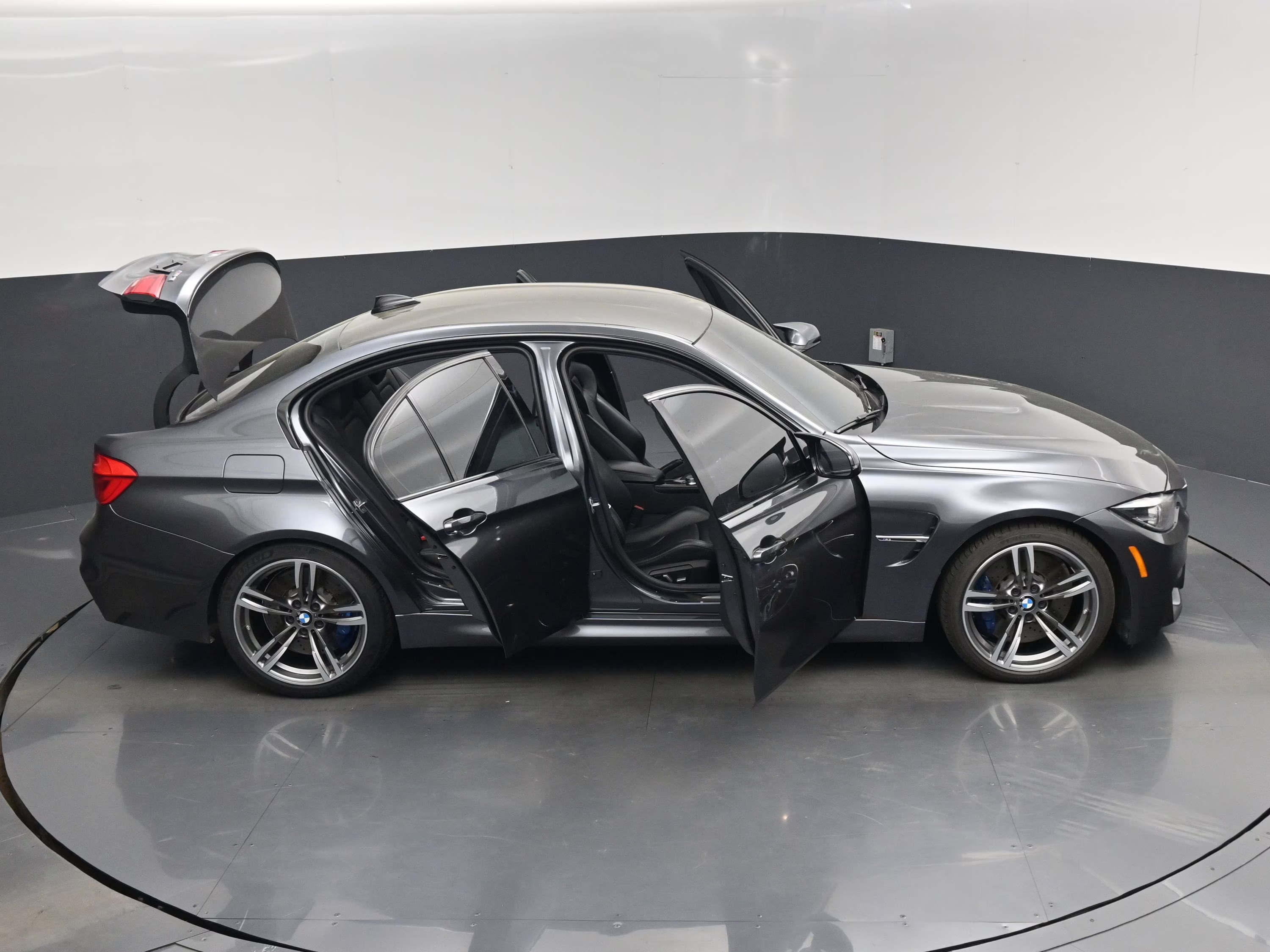 2018 Mineral Gray Metallic BMW M3 Base RWD Sedan