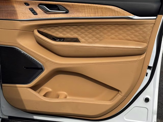 2022 Bright White Clearcoat Jeep Grand Cherokee L 4X4 SUV