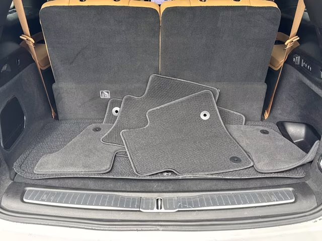 2022 Bright White Clearcoat Jeep Grand Cherokee L 4X4 SUV