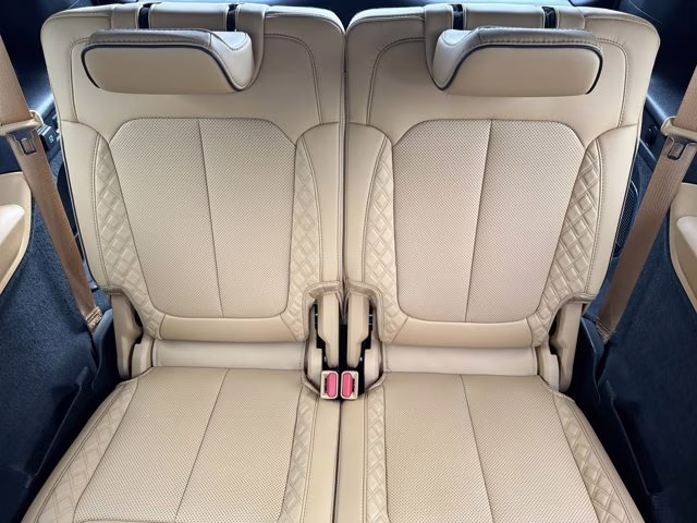 2022 Bright White Clearcoat Jeep Grand Cherokee L 4X4 SUV