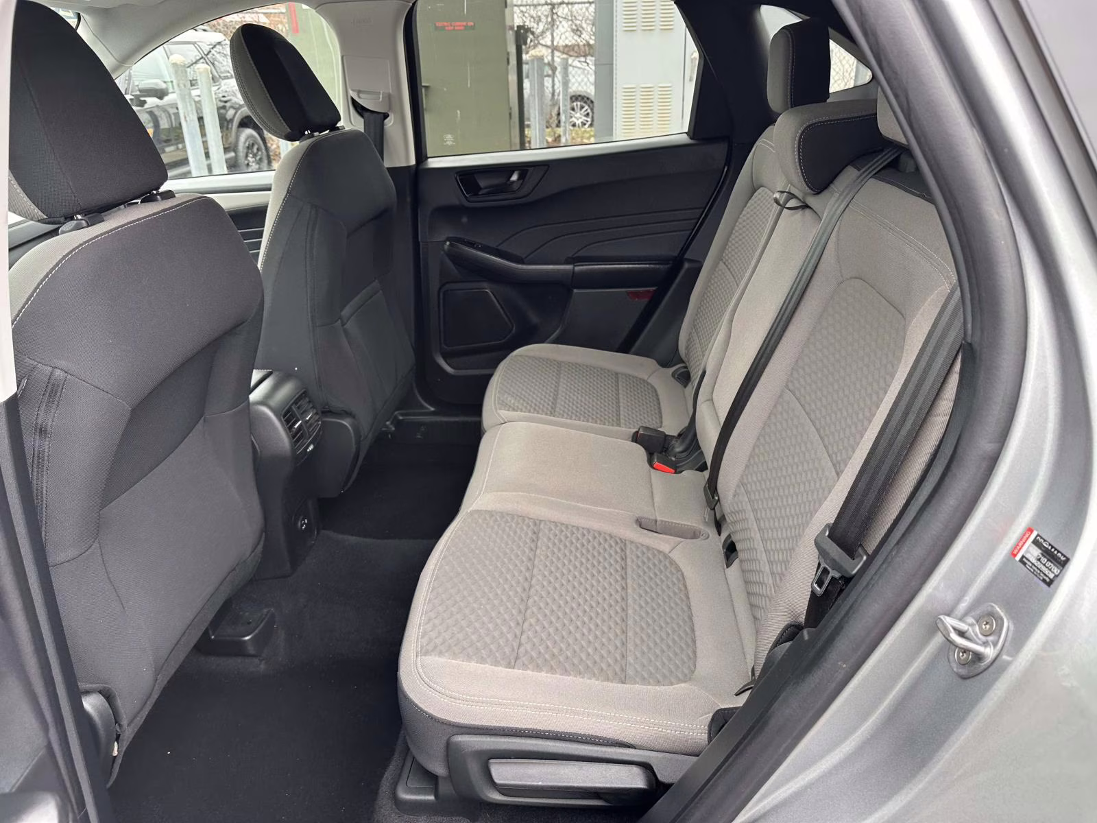 2022 Iconic Silver Metallic Ford Escape SE AWD AWD SUV