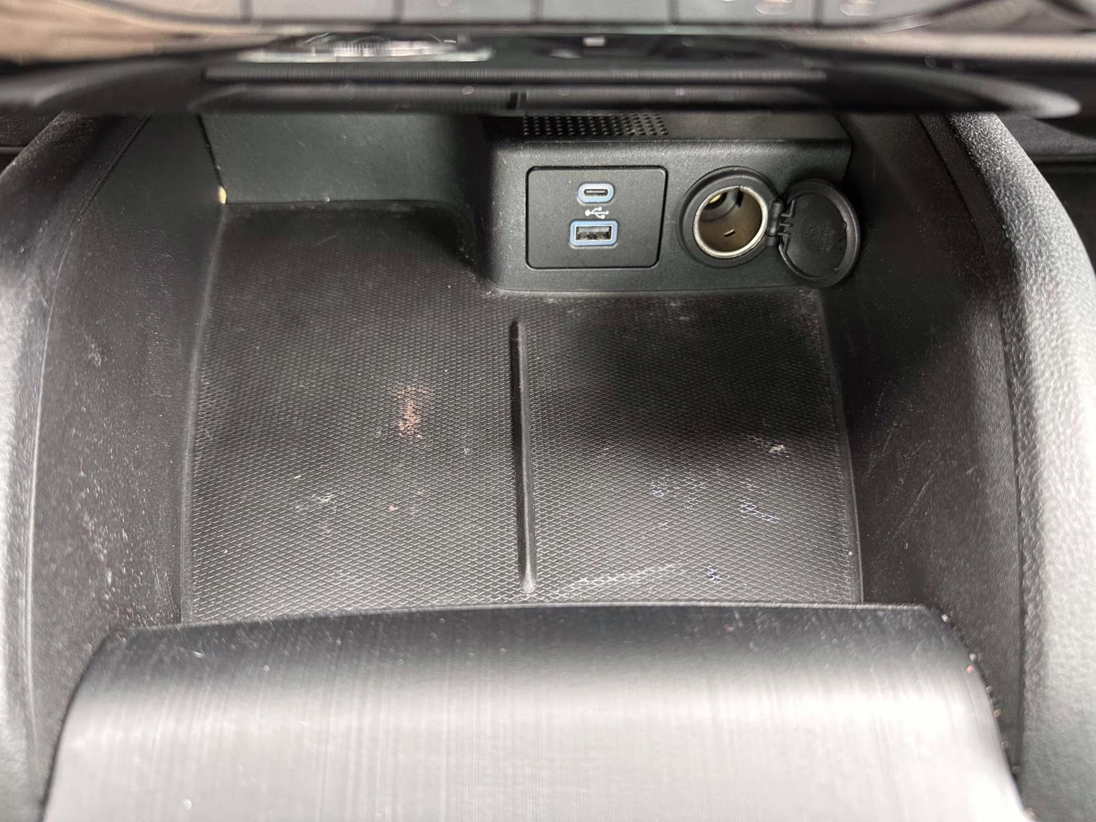 2022 Iconic Silver Metallic Ford Escape SE AWD AWD SUV