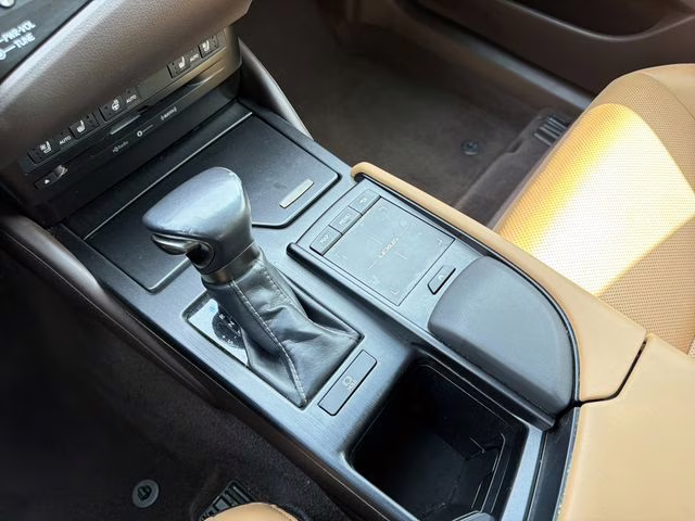 2019 Silver Lexus ES 350 FWD Sedan