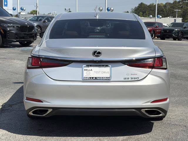 2019 Silver Lexus ES 350 FWD Sedan