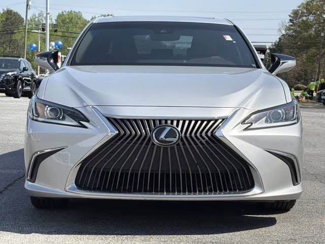 2019 Silver Lexus ES 350 FWD Sedan