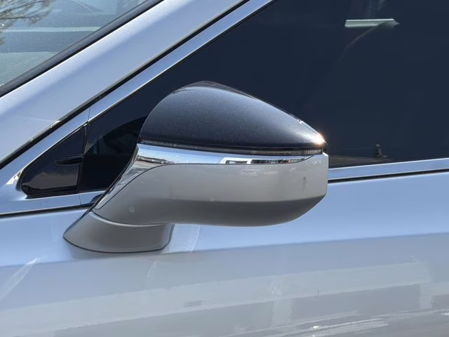 2019 Silver Lexus ES 350 FWD Sedan
