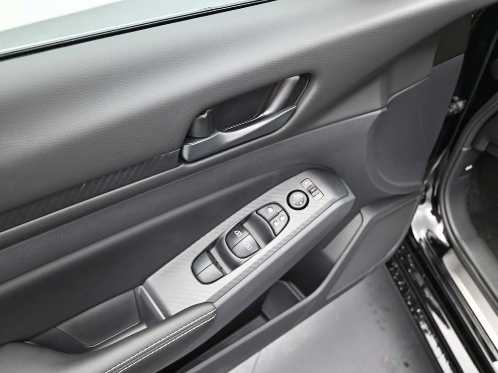 2026 Super Black Clearcoat Nissan Altima 2.5 SV FWD Sedan