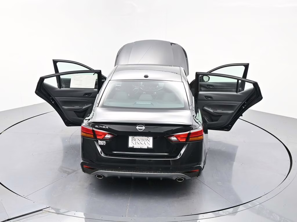 2026 Super Black Clearcoat Nissan Altima 2.5 SV FWD Sedan