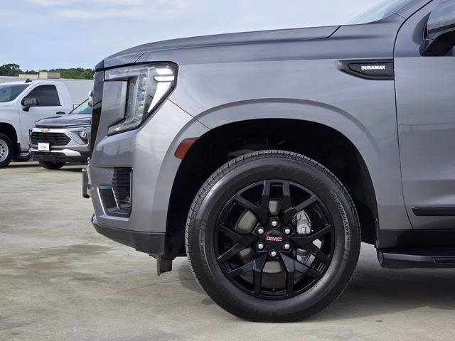 2021 Satin Steel Metallic GMC Yukon SLT RWD SUV