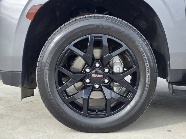 2021 Satin Steel Metallic GMC Yukon SLT RWD SUV