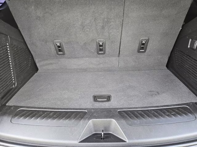 2021 Satin Steel Metallic GMC Yukon SLT RWD SUV