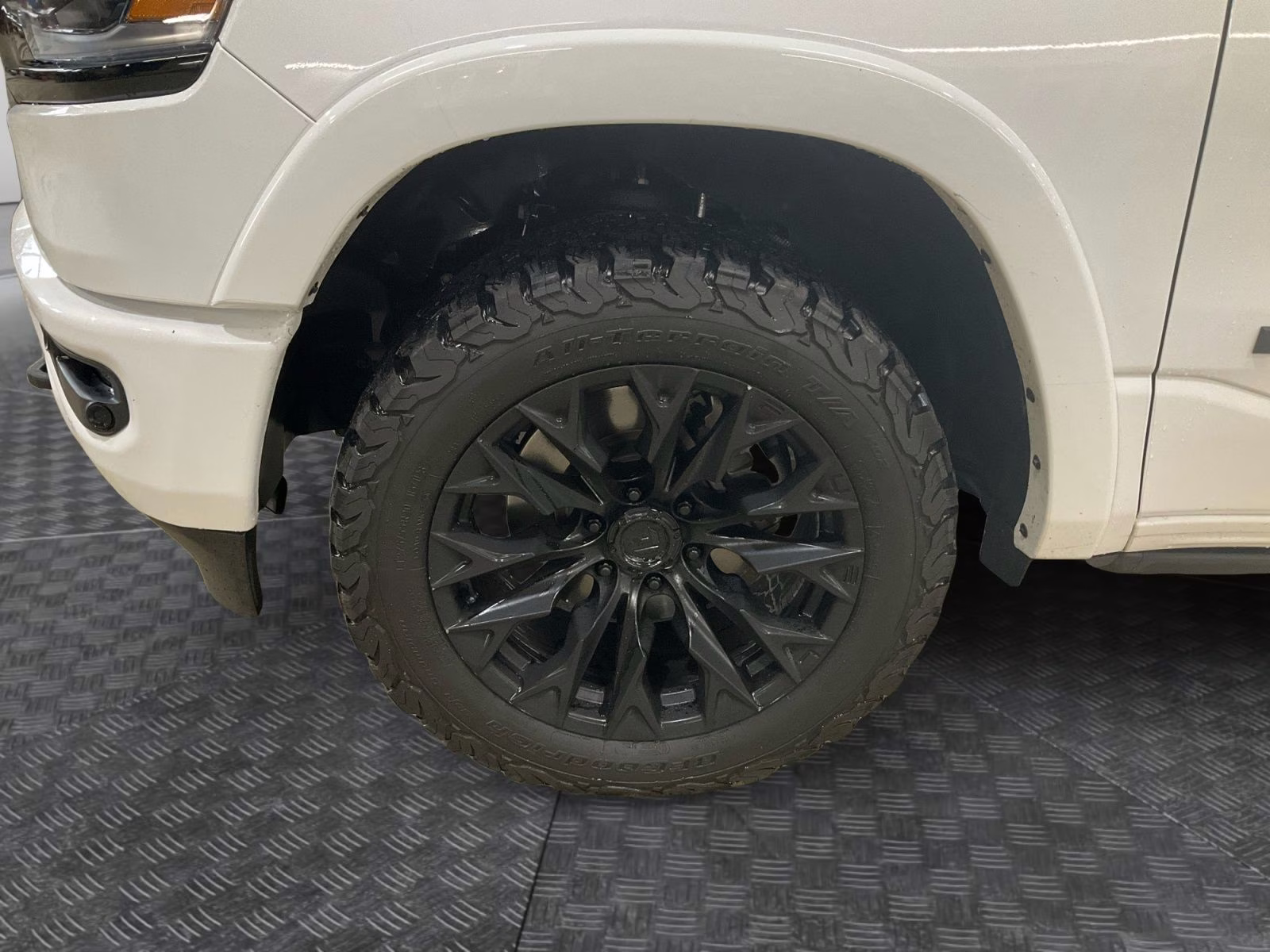 2024 Bright White Clearcoat Ram 1500 Limited 4X4 Truck