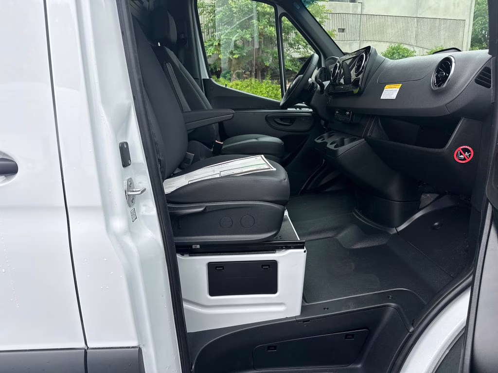 2026 Arctic Mercedes-Benz Sprinter 2500 Cargo 170 WB RWD Van