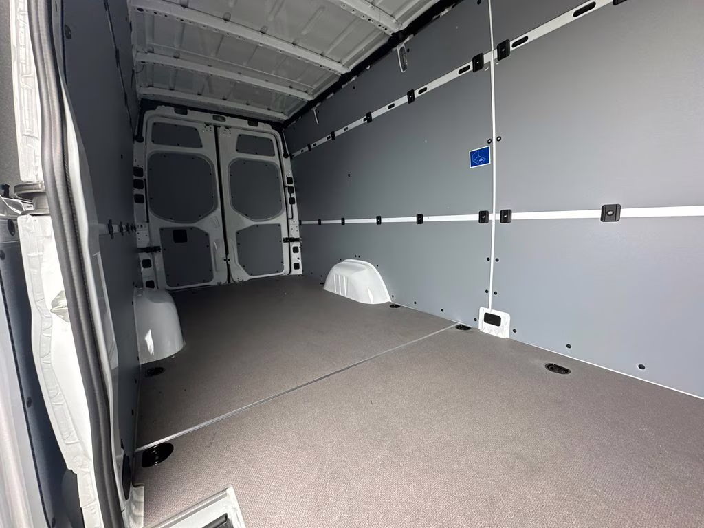 2026 Arctic Mercedes-Benz Sprinter 2500 Cargo 170 WB RWD Van