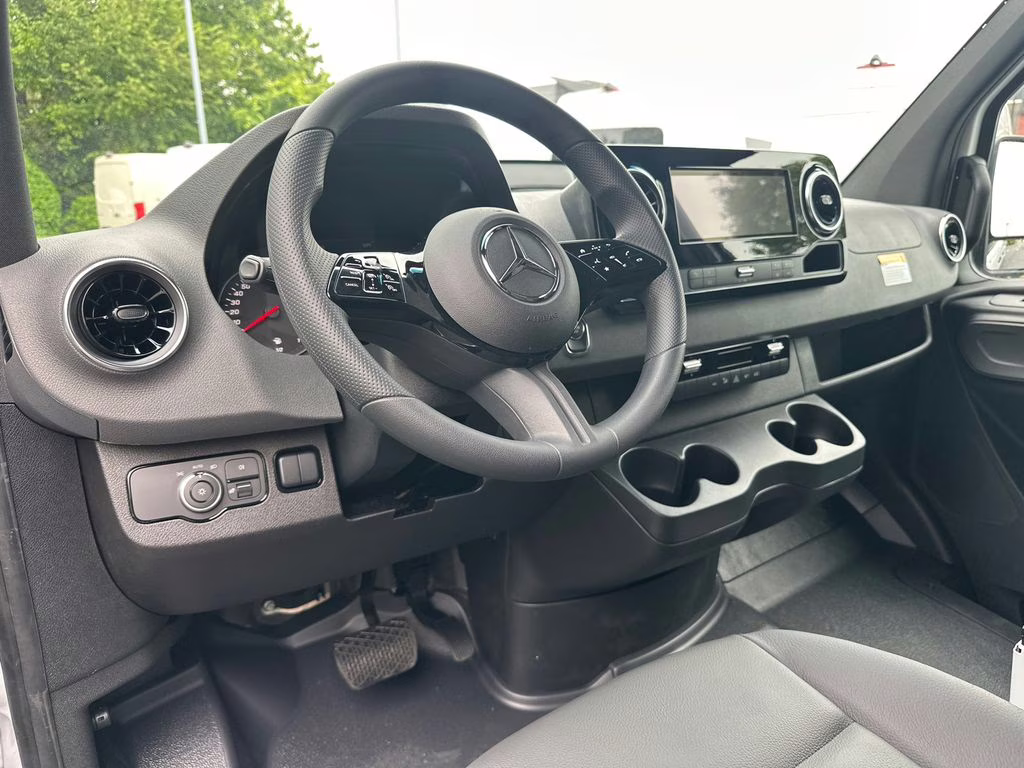 2026 Arctic Mercedes-Benz Sprinter 2500 Cargo 170 WB RWD Van