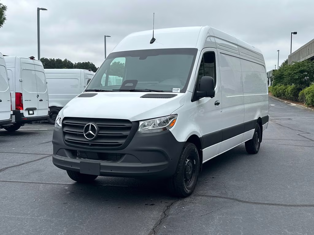2026 Arctic Mercedes-Benz Sprinter 2500 Cargo 170 WB RWD Van
