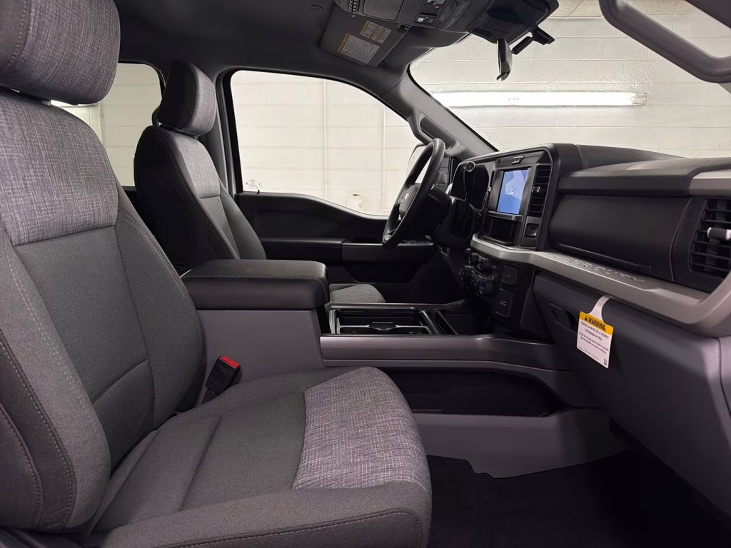 2026 OXFORD WHITE Ford Super Duty F-250 SRW XLT 4X4 Truck