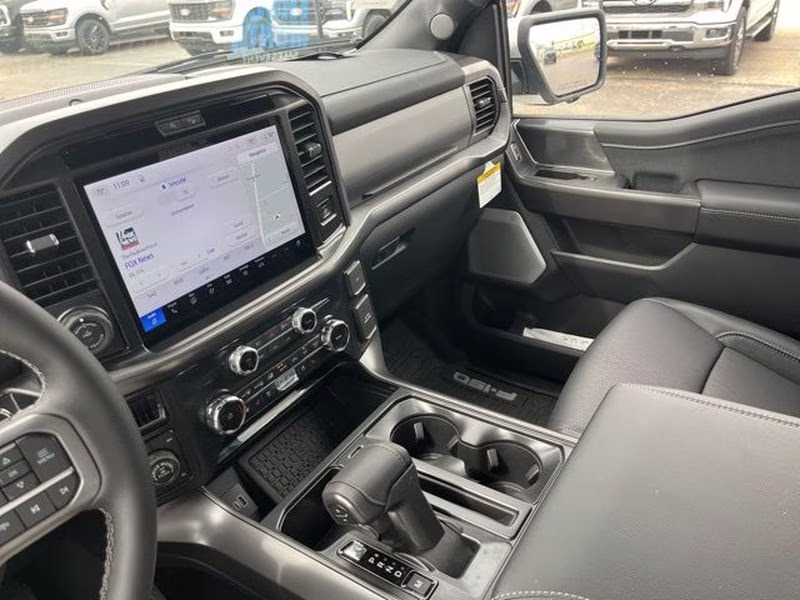 2026 Star White Metallic Tri-Coat Ford F-150 LARIAT 4X4 Truck