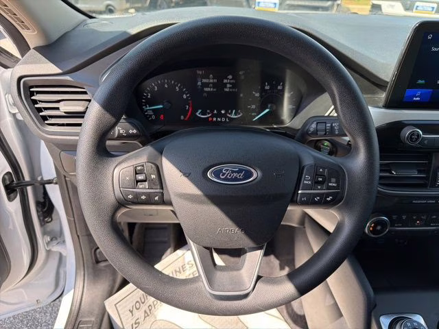 2020 Oxford White Ford Escape SE AWD SUV