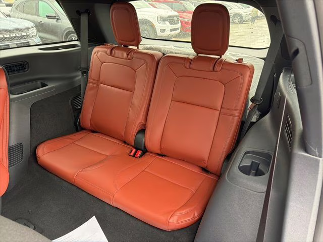 2026 Pristine White Metallic Tri-Coat Lincoln Aviator Reserve AWD SUV