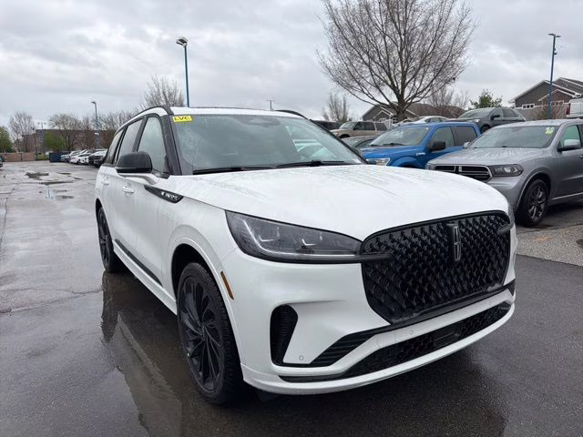 2026 Pristine White Metallic Tri-Coat Lincoln Aviator Reserve AWD SUV