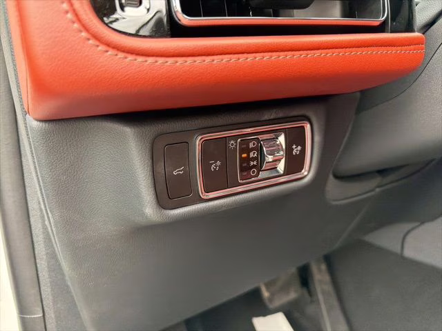 2026 Pristine White Metallic Tri-Coat Lincoln Aviator Reserve AWD SUV