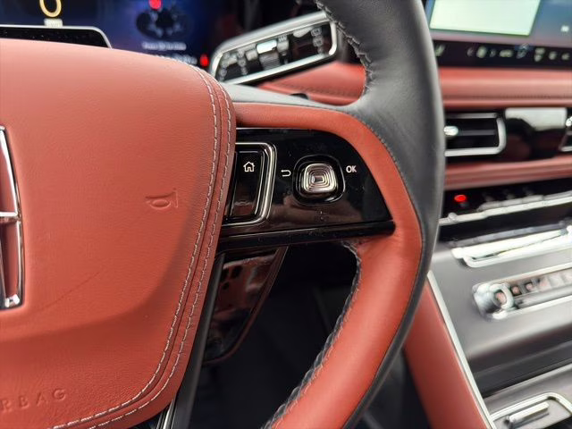 2026 Pristine White Metallic Tri-Coat Lincoln Aviator Reserve AWD SUV