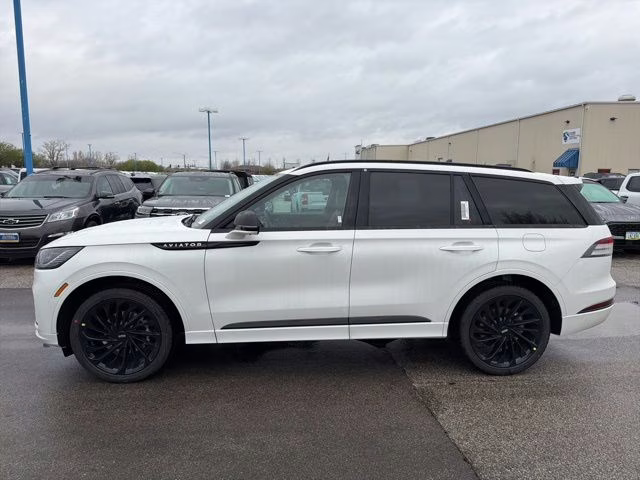 2026 Pristine White Metallic Tri-Coat Lincoln Aviator Reserve AWD SUV
