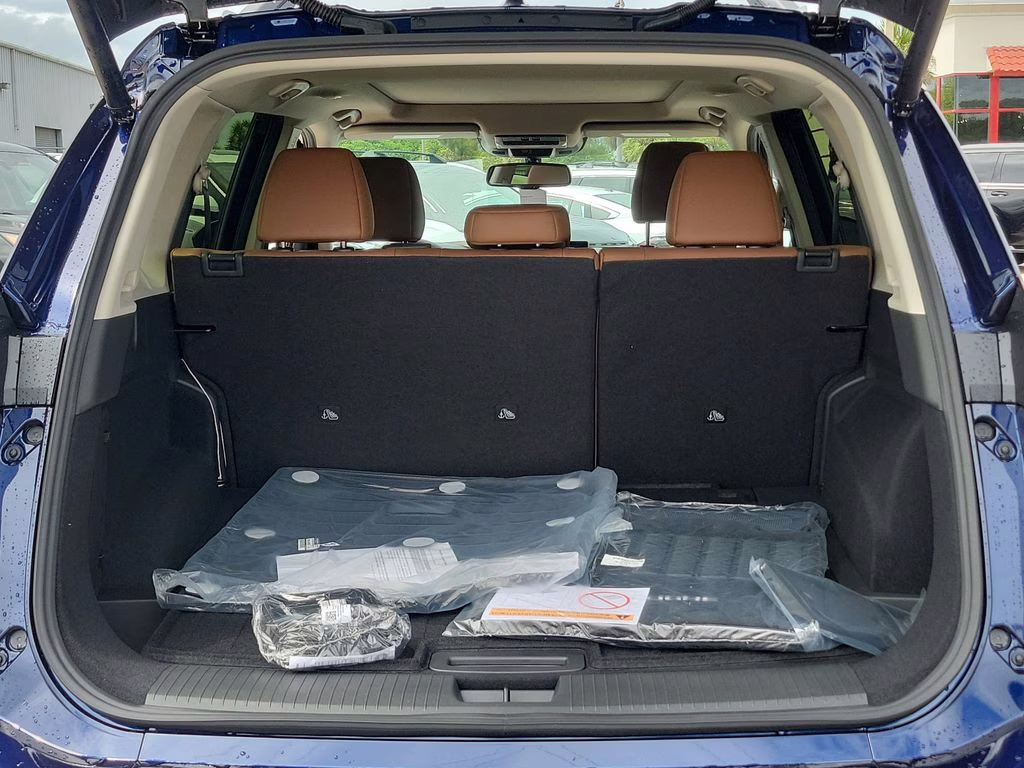 2026 Deep Ocean Blue Pearl Nissan Rogue Platinum AWD SUV