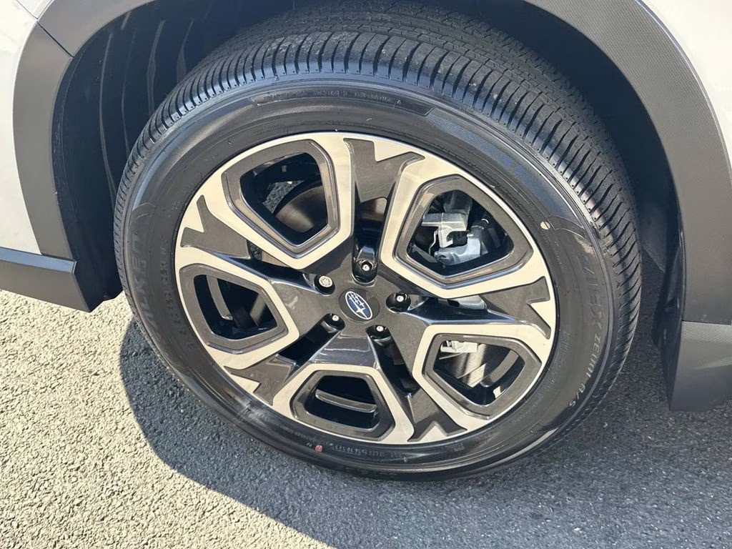 2026 Crystal White Pearl Subaru Ascent Limited AWD SUV