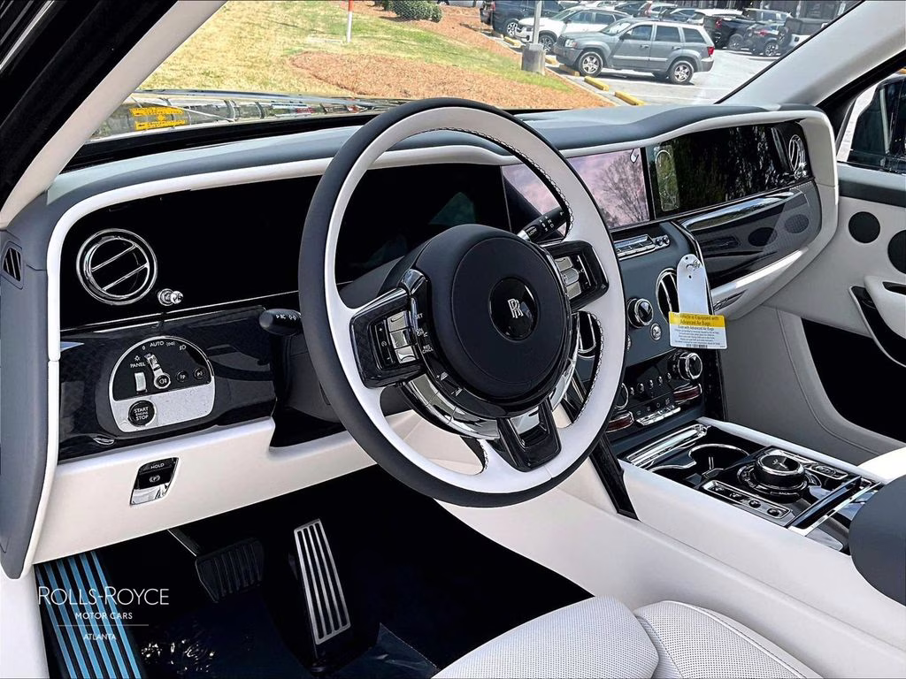 2026 Autumn Mystery Black Rolls-Royce Black Badge Cullinan AWD SUV