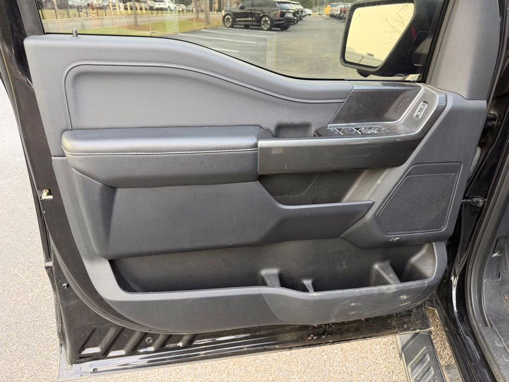 2022 Black Metallic Ford F-150 XLT 4X4 Truck