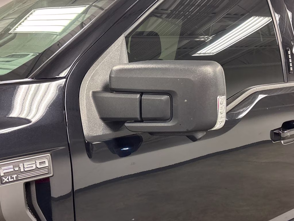 2022 Black Metallic Ford F-150 XLT 4X4 Truck
