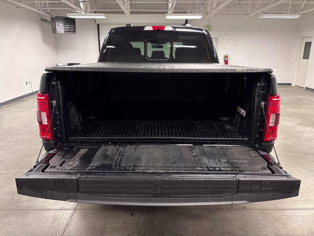 2022 Black Metallic Ford F-150 XLT 4X4 Truck