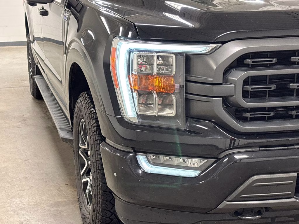 2022 Black Metallic Ford F-150 XLT 4X4 Truck