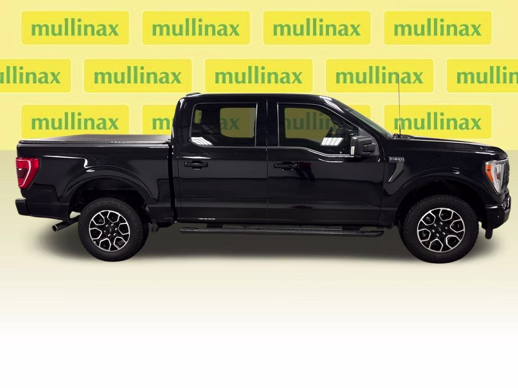2022 Black Metallic Ford F-150 XLT 4X4 Truck