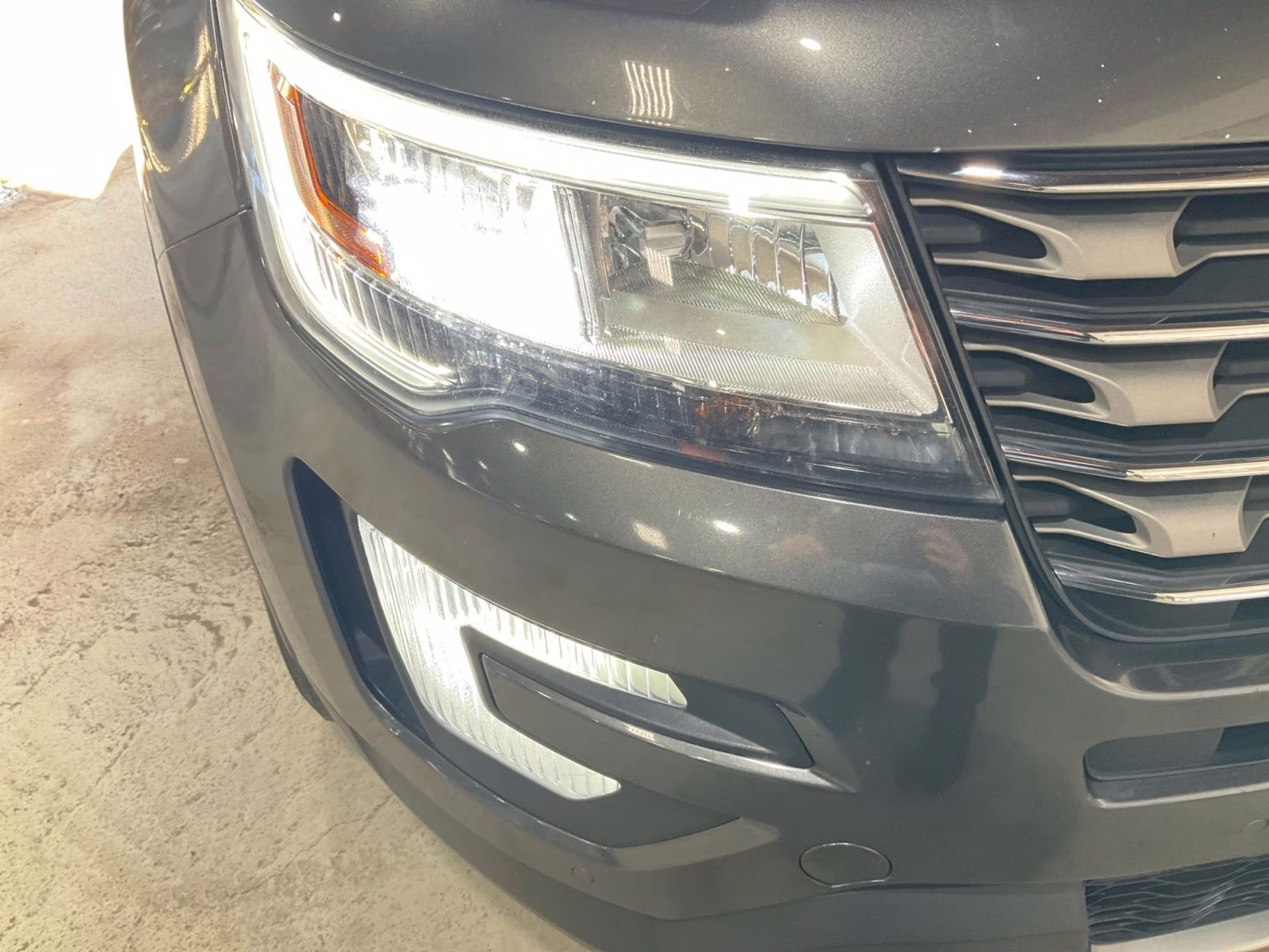 2017 Magnetic Ford Explorer XLT 4X4 SUV