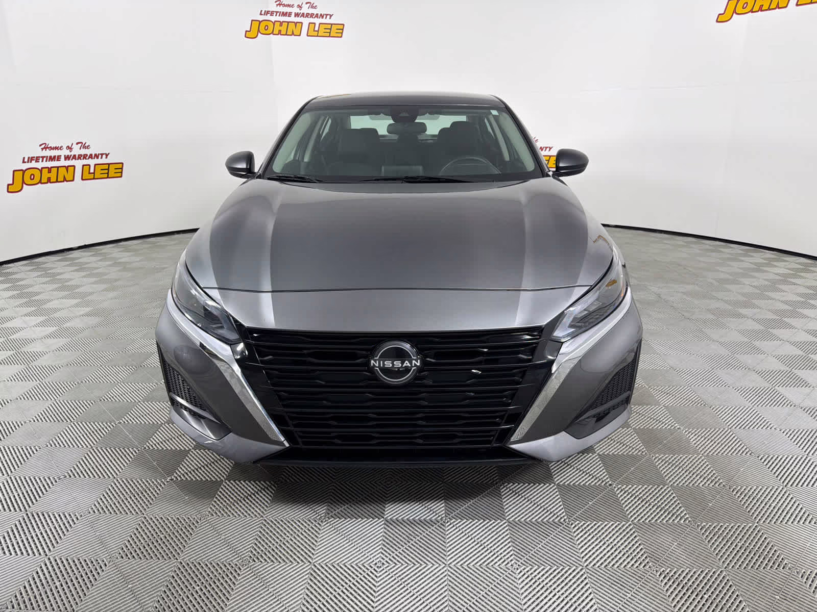 2024 Gun Metallic Nissan Altima 2.5 SV FWD Sedan